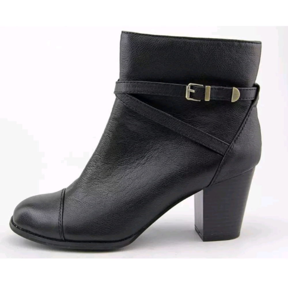 NIB🔥Gianni Bernini "Dannie" Leather Ankle Boots Sz 9.5 Gorgeous 🤩